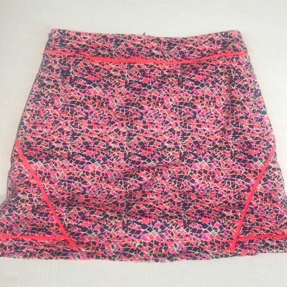 Lady‎ Hagen neon skort size 2